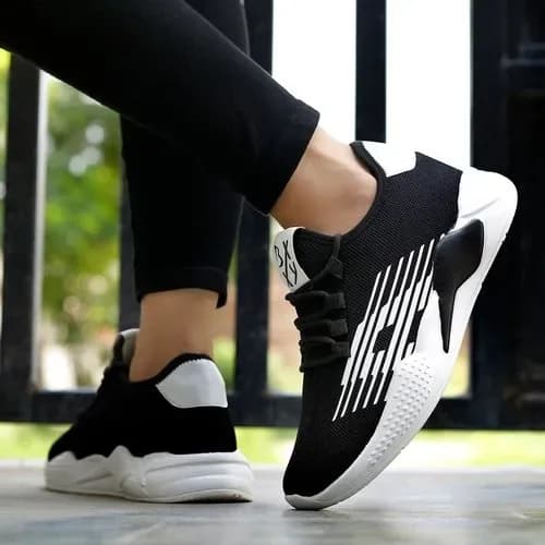 Mens Fashionable Exclusive Sneakers Converse shoe for Men